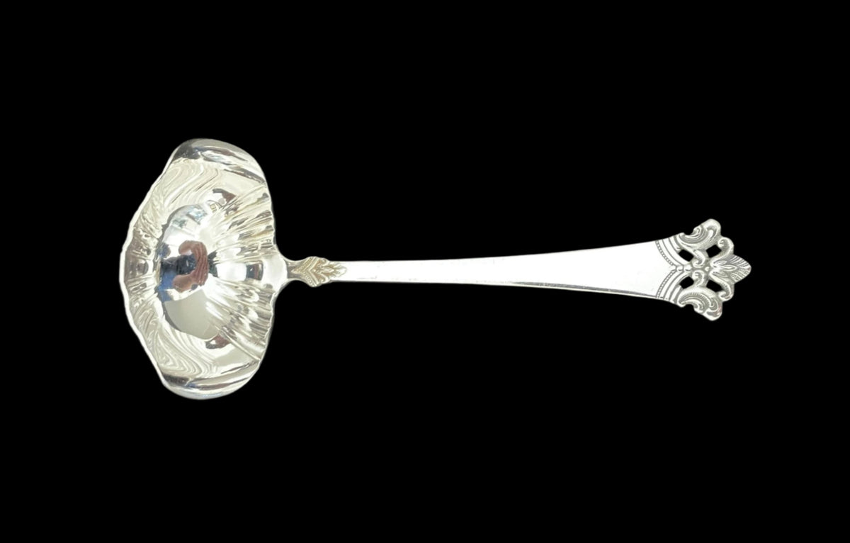 Anitra sauseøse med krok 16.3 cm i 830s av Th Olsens Eftf