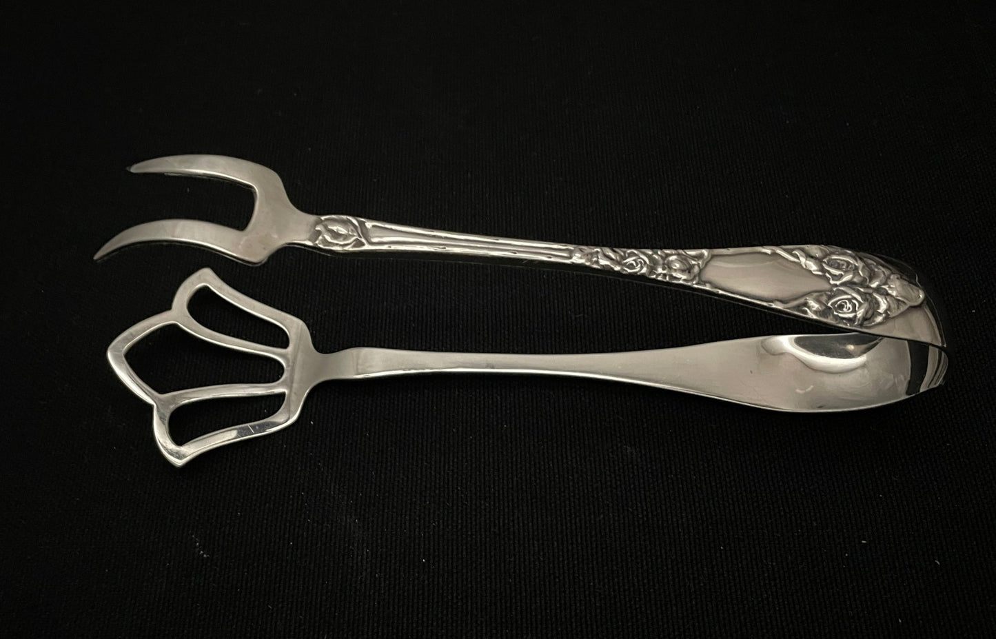 Opphøyet Rose sølvbestikk Smørbrødklype i 830s av Th Marthinsen