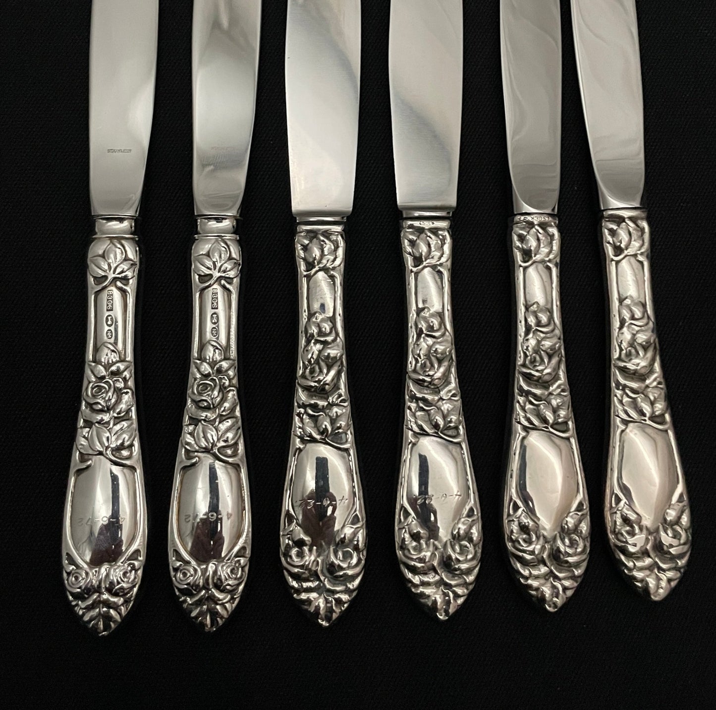 Store kniver i Opphøyet Rose 830s av Th Marthinsen del 2