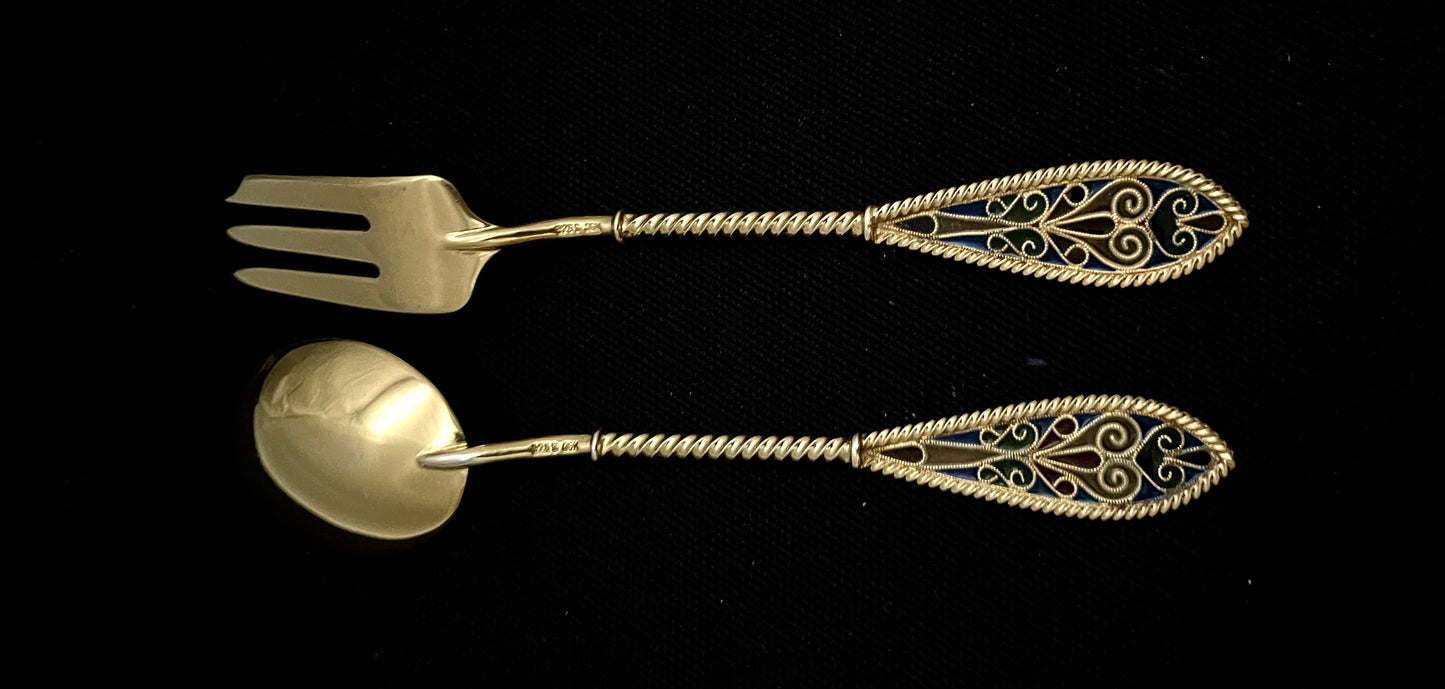 Kake gaffel og Dessert skje med emalje i 925s av Johan G Kjærland