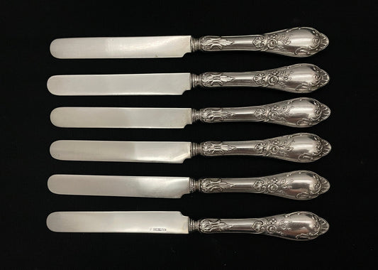 Rococco sølvbestikk kniver i 830s helsølv av Thune