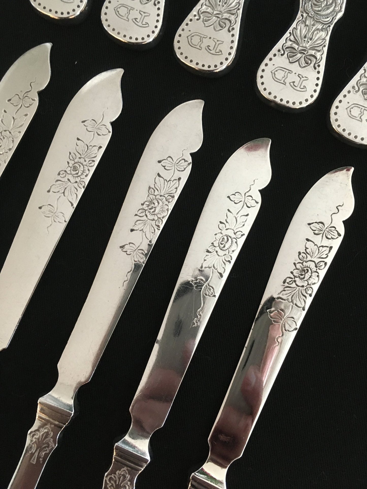 Flat Rose sølv fiskebestikk i gammel fasong i helsølv 830s