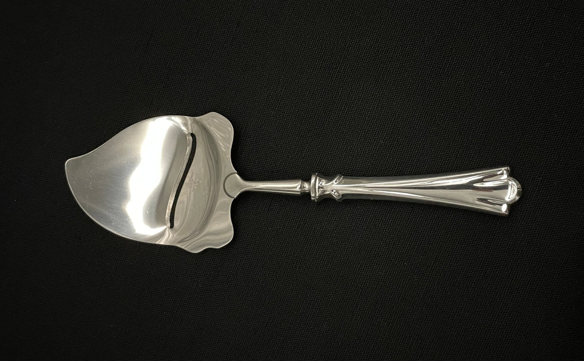 Lilje sølv ostehøvel 22.5 cm i 830s av Magnus Aase og Th Olsens Eftf
