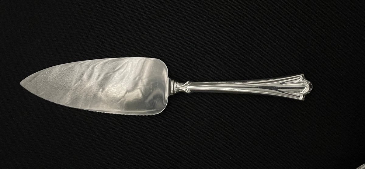 Lilje sølv paikniv / kakekniv 26.6 cm i 830s av Magnus Aase og Th Olsens Eftf