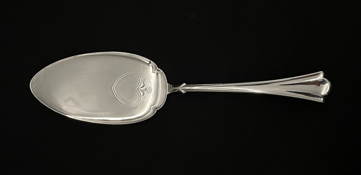 Lilje sølv kakespade 23.7 cm i 830s av Magnus Aase og Th Olsens Eftf