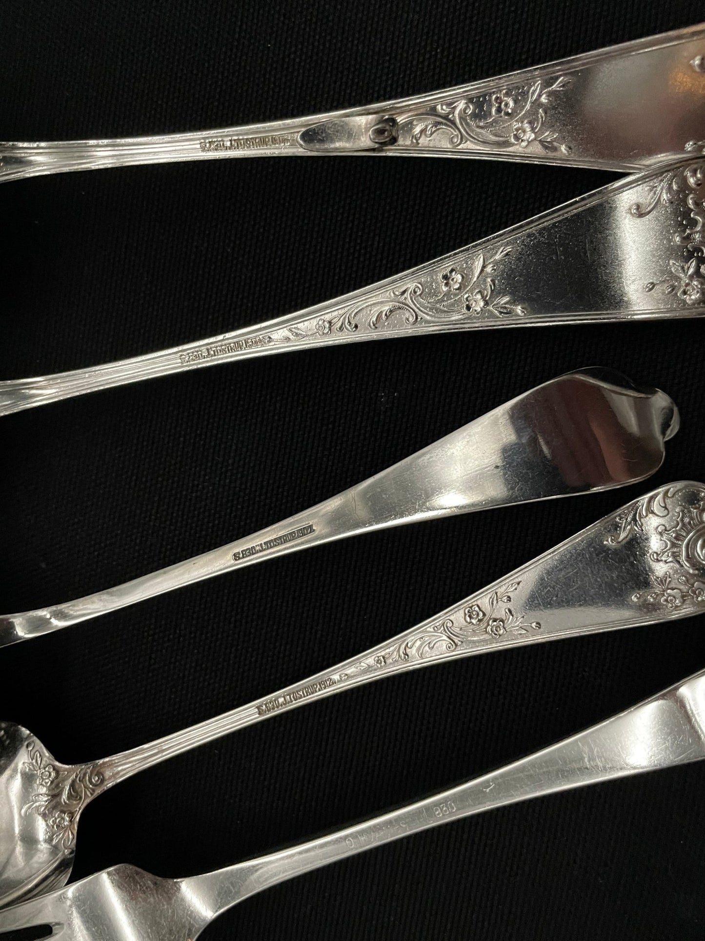 Facon 1100 sølv i 830s av J Tostrup