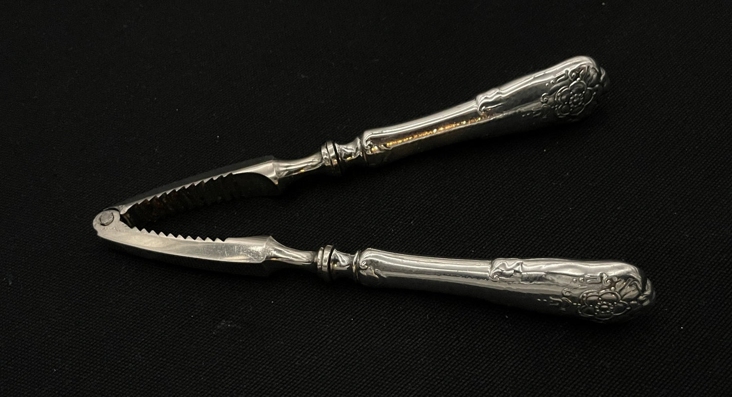 Hardanger nötknäppare i silver på 830-talet av Th Olsens Eftf