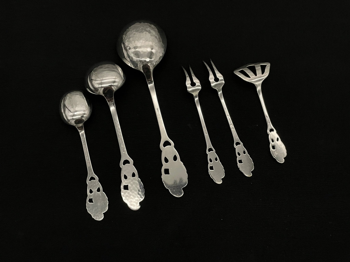 Ekorn sølv serverings deler i 830s av Th Marthinsen