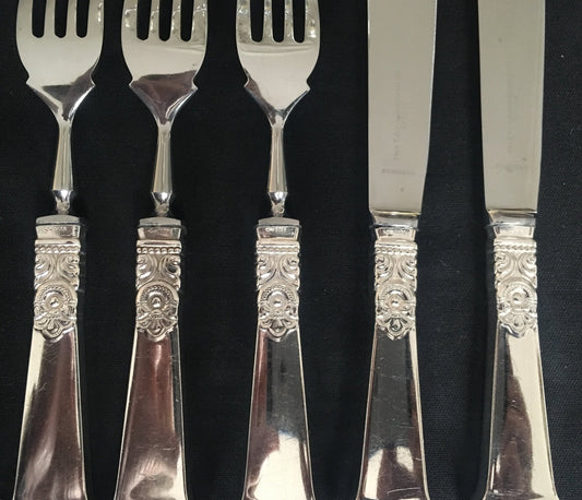 Erbjudande Odel Fishing bestick i silver 830s med stålblad från Th Marthinsen