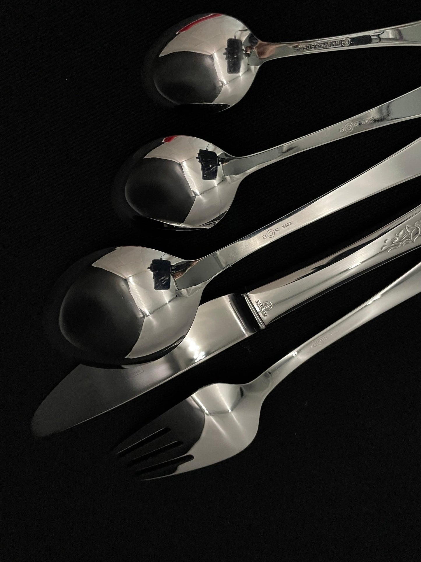 Minnesbestick i silver på 830- och 925-talen av bröderna Mylius