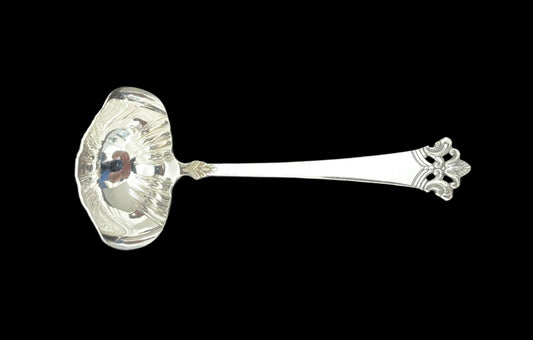 Anitra sauseøse med krok 16.3 cm i 830s av Th Olsens Eftf