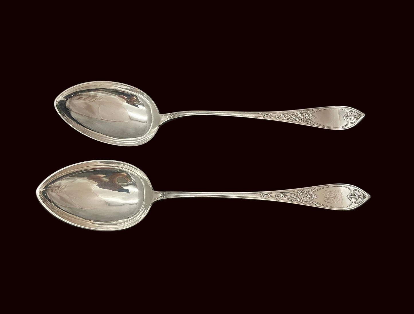 Drage grøtskje 40cm i 830