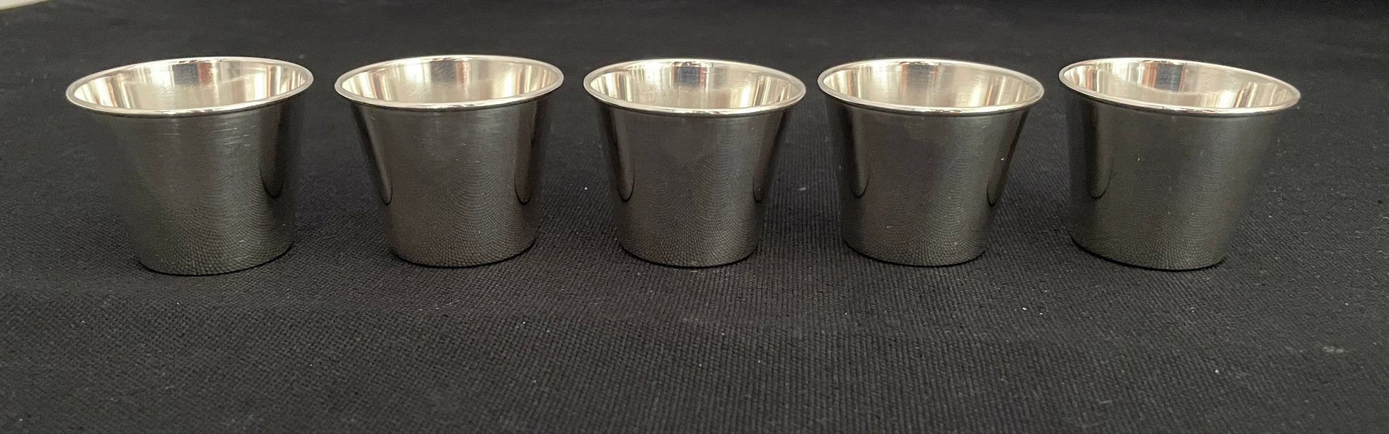 Drammeglass Akkevittglass fra siden