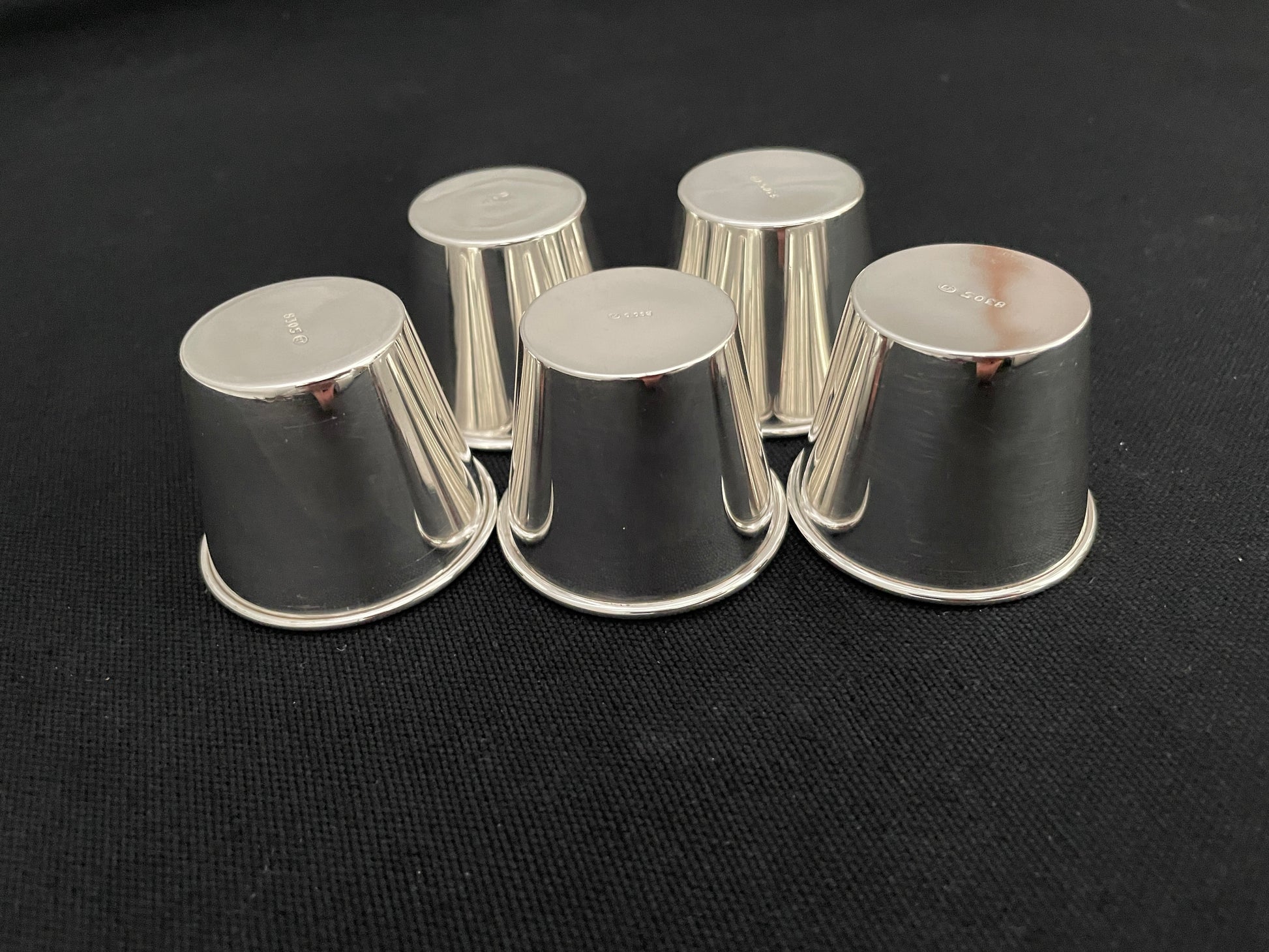 Drammeglass Akkevittglass undersiden