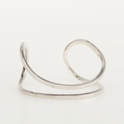 EFVA ATTLING armbånd i sølv 925s "Loop Cuff"