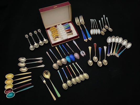 Emalje sølvbestikk samlebilde