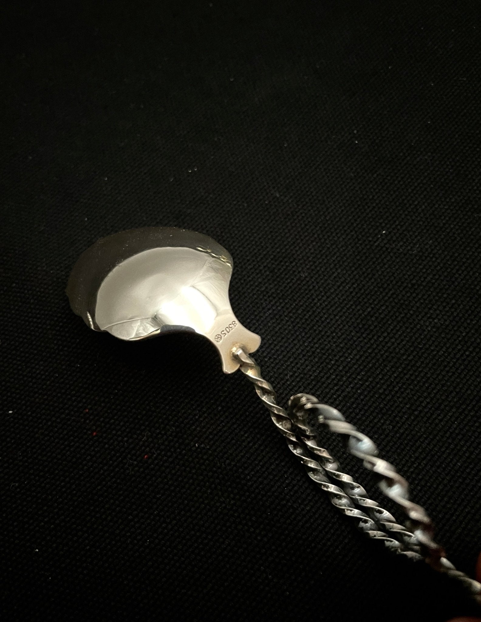 Festbord strøskje Ottar Hval