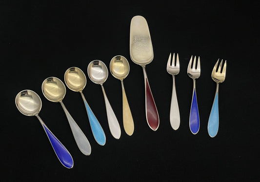 Sølv kake gaffel, dessert skje og kakespade med emalje i 925s av Thune