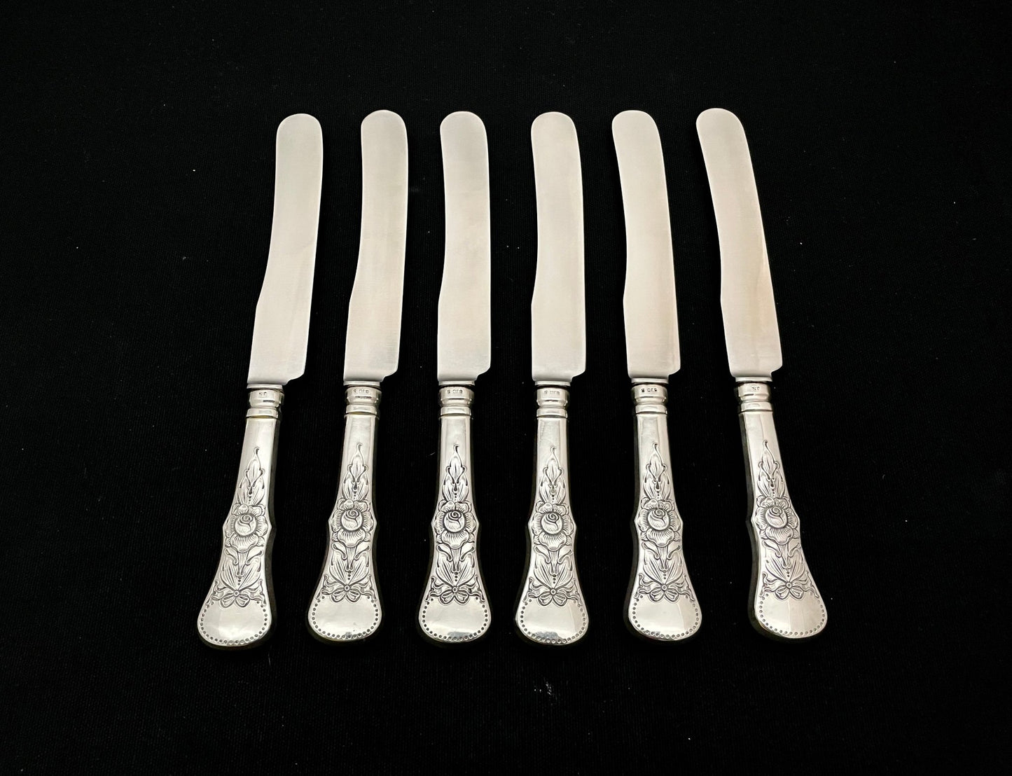 Flat Rose sølvkniver i 830s50