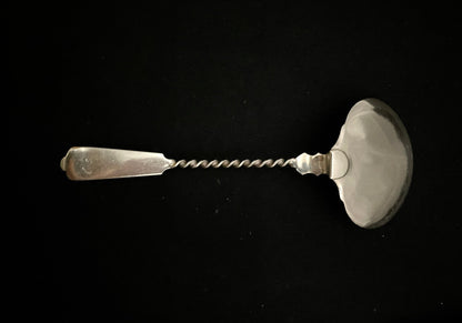 Sjeldent sølv i 13 1/4 skjeer og spader alt i eldre varianter