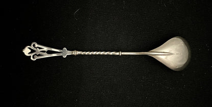 Sjeldent sølv i 13 1/4 skjeer og spader alt i eldre varianter