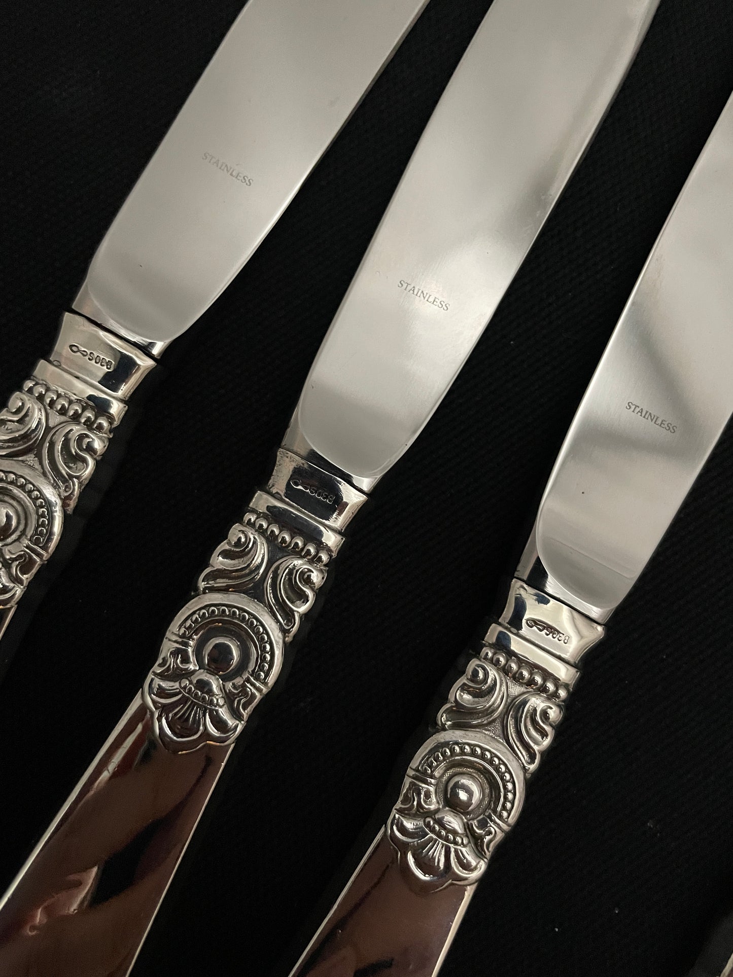 Store sølvkniver i Odel i 830s