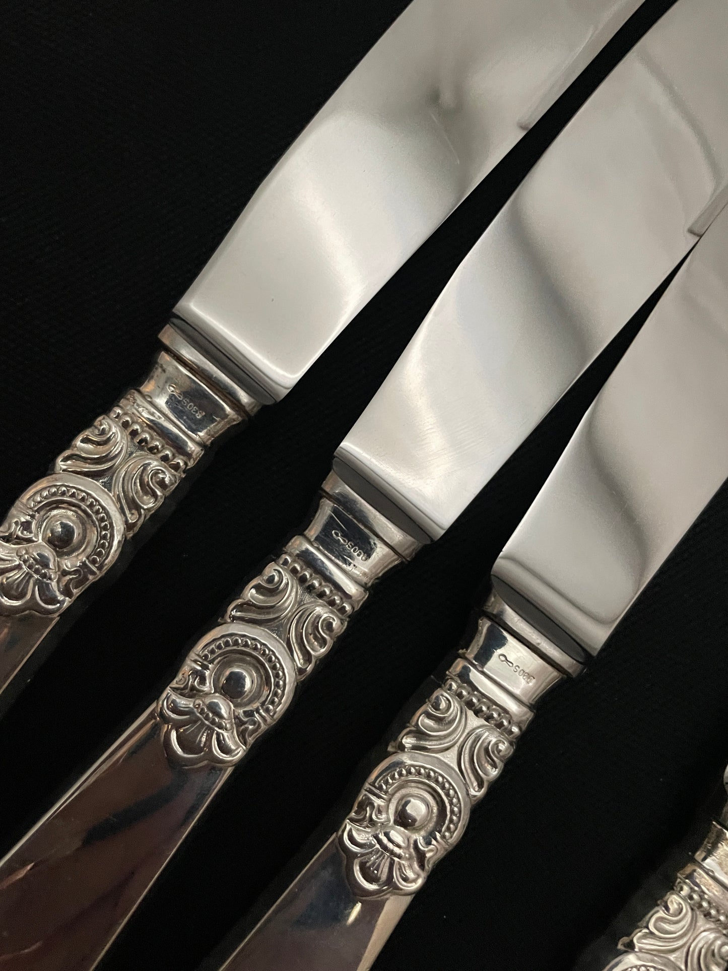 Store sølvkniver i Odel i 830s