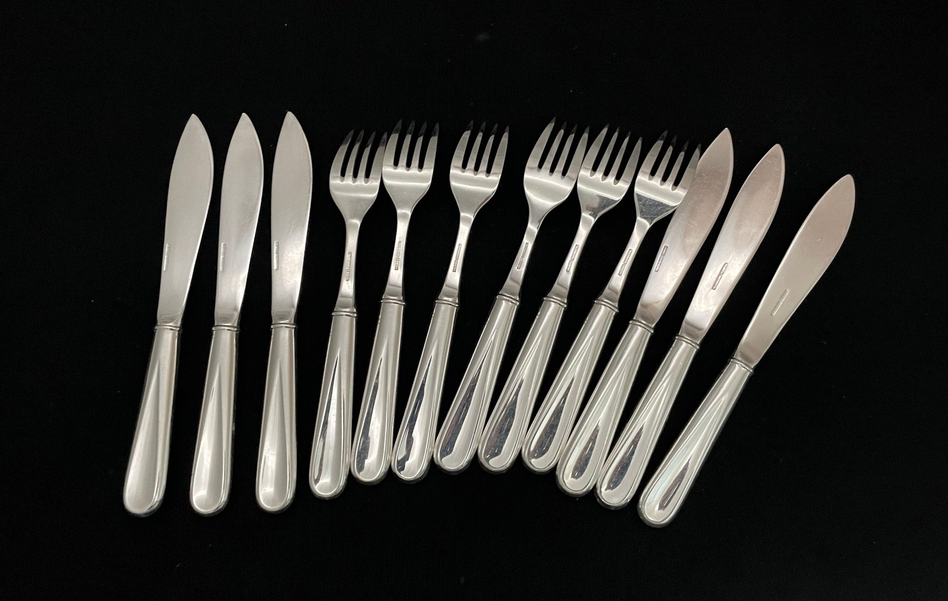 Måne Sølvbestikk Fiskekniv og Fiskegaffel Stempel Bakside