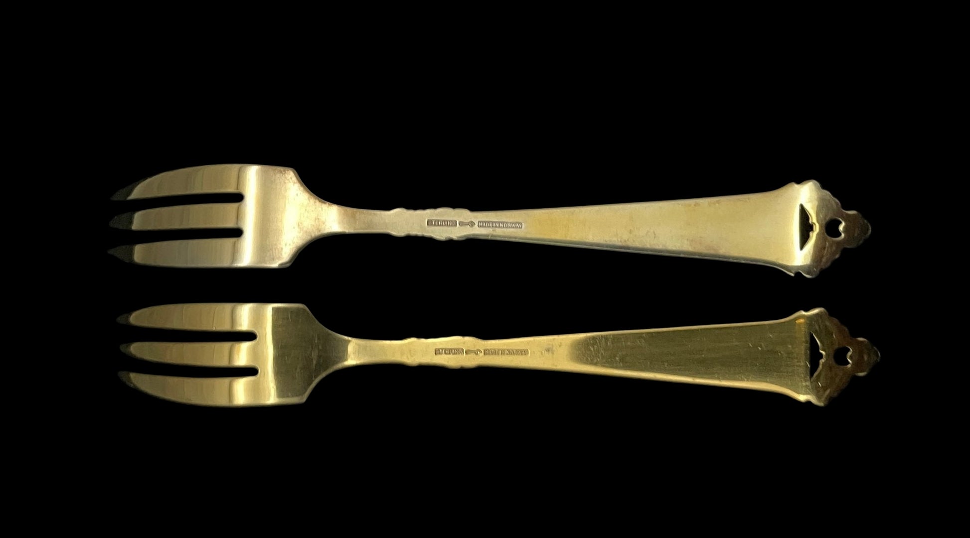 Odel sølvbestikk emalje kakegaffel bakside