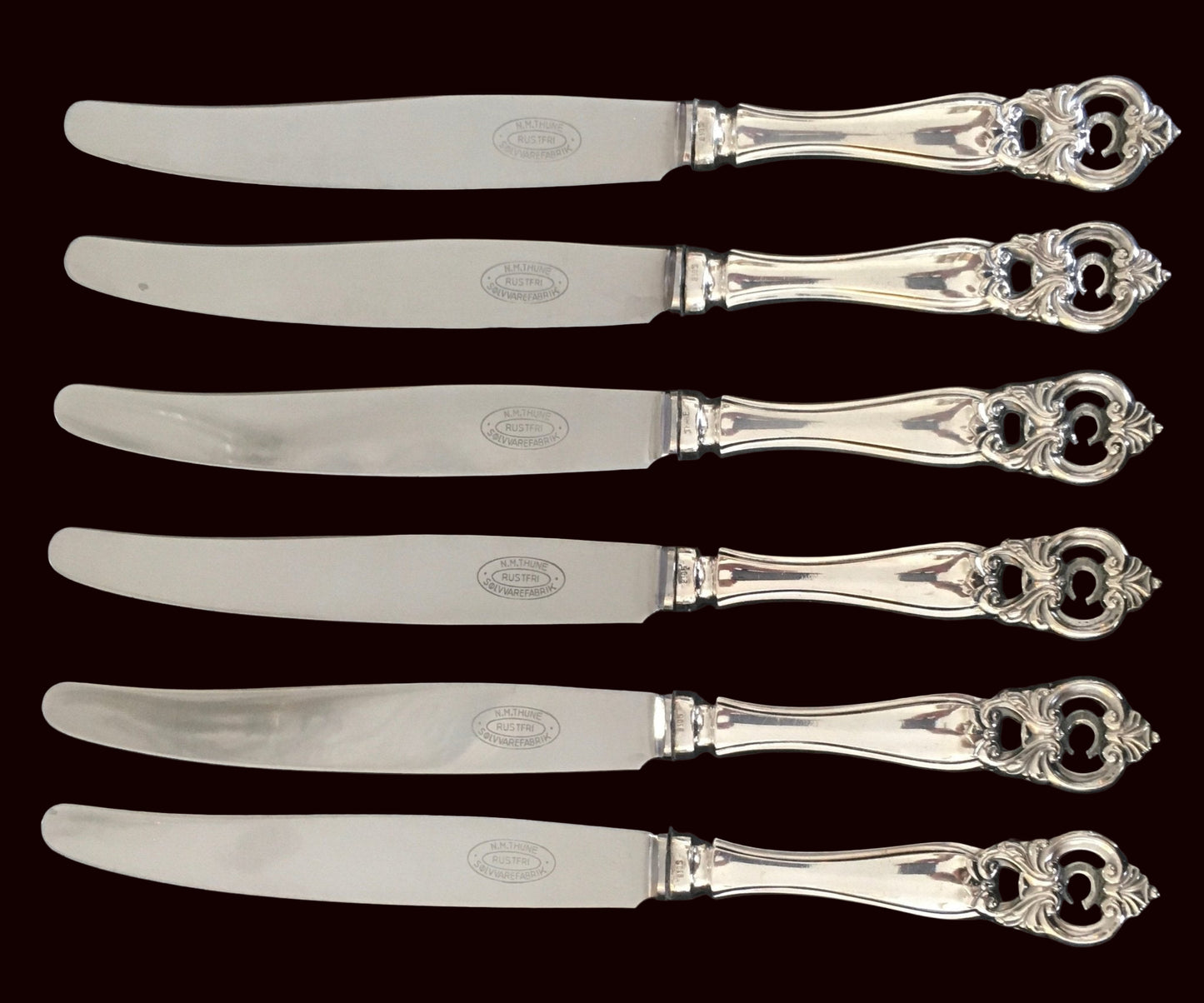 Barokk 2 Sølvbestikk Kniv Innlagt Monogran C