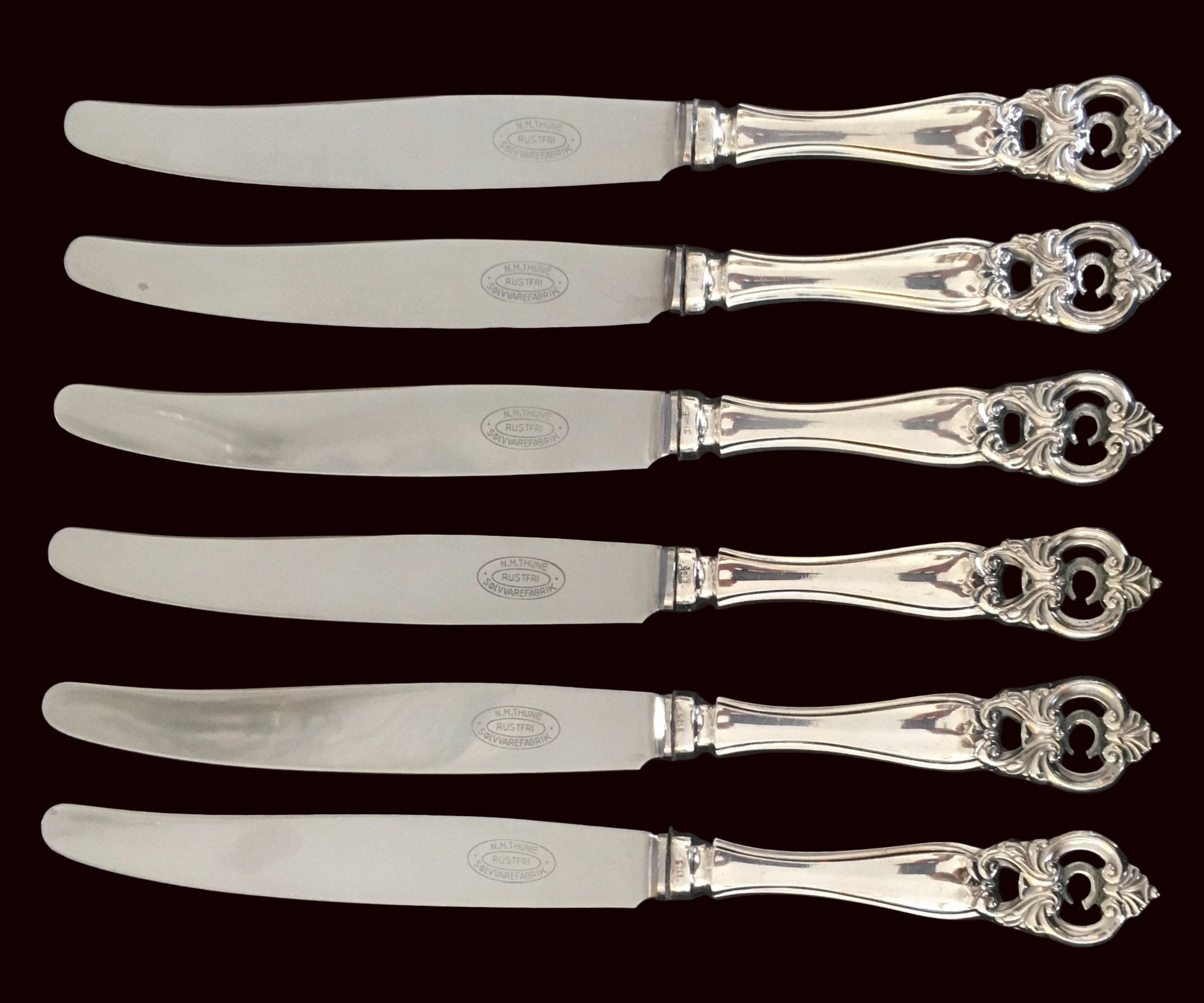 Barokk 2 Sølvbestikk Kniv Innlagt Monogran C