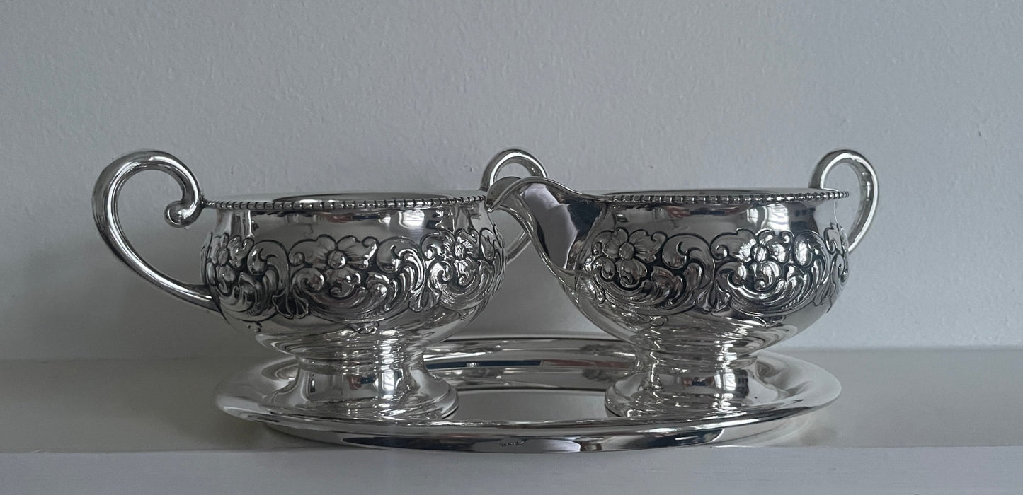 Sett nr 3 Fløtemugge og Sukkerkopp Magnus Aase fra siden