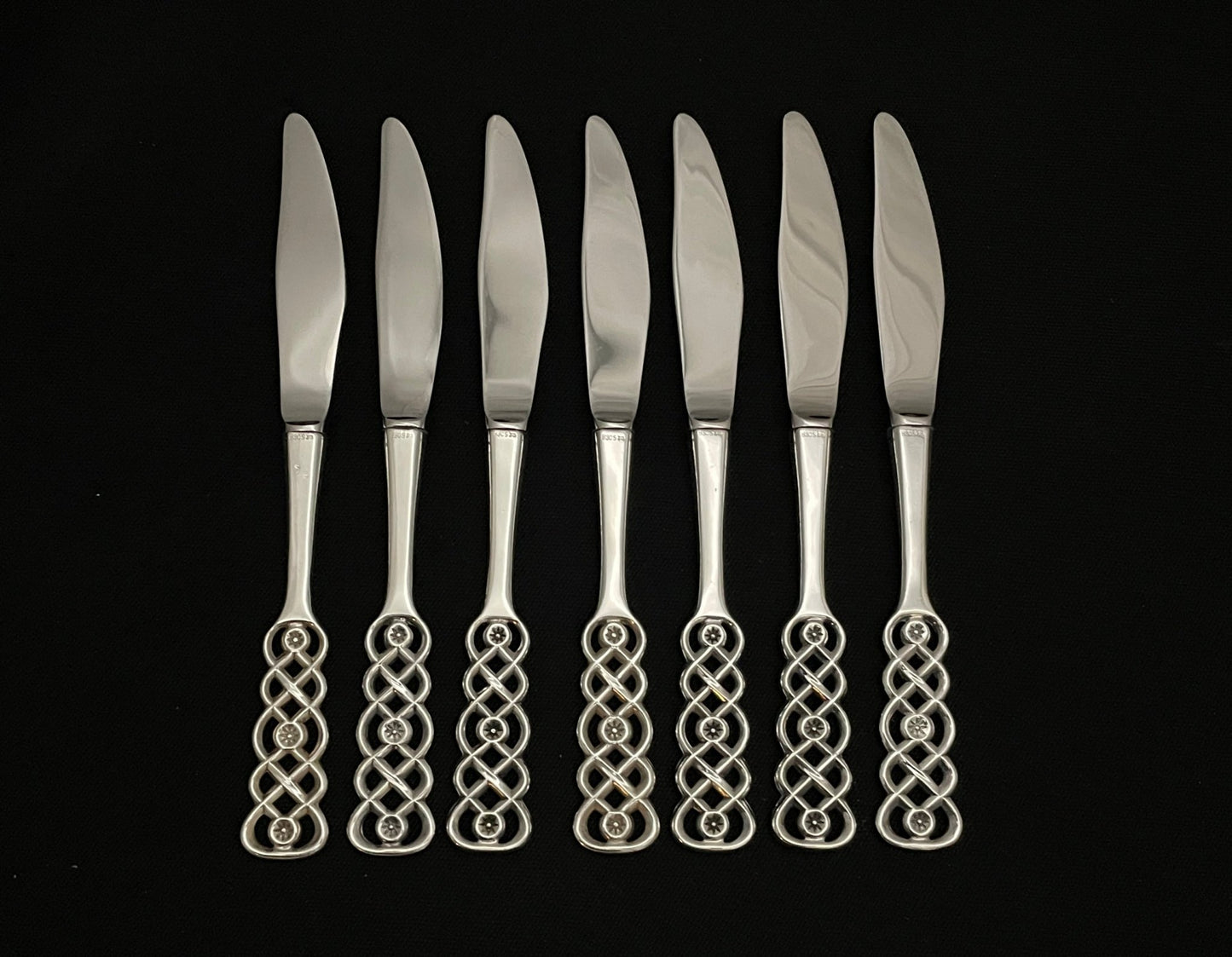 Ringebu silver cutlery by David Andersen in the 830s