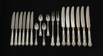 Kings Pattern silver cutlery in 830s and 925s