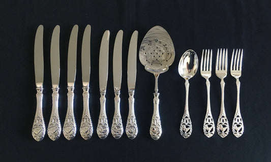 Racing silver cutlery in the 830s by Ottar Hval