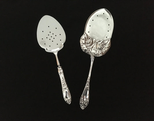 Raised Rose silver fishing shovels in the 830s by Th Marthinsen