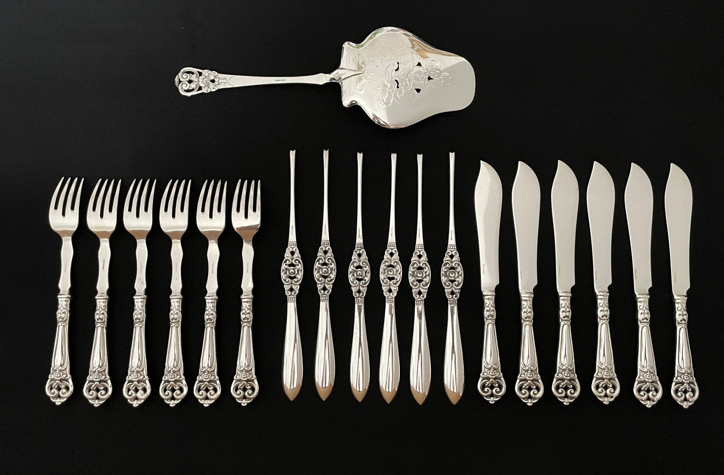 Baroque 1 silverware in 830s from Thune Silverware Factory