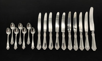 Laila silver coffee spoons and knives in various sizes in the 830s by Brødrene Lohne