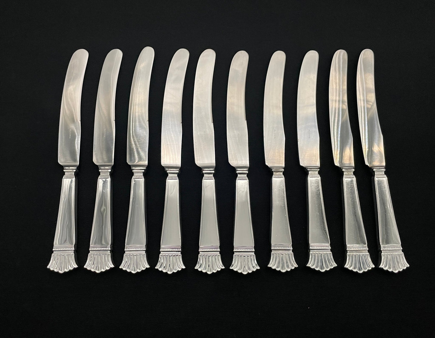 Kavaler silver large knives in the 830s by Hans Hohle