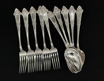 Dragon silver cutlery in the 830s by Thune