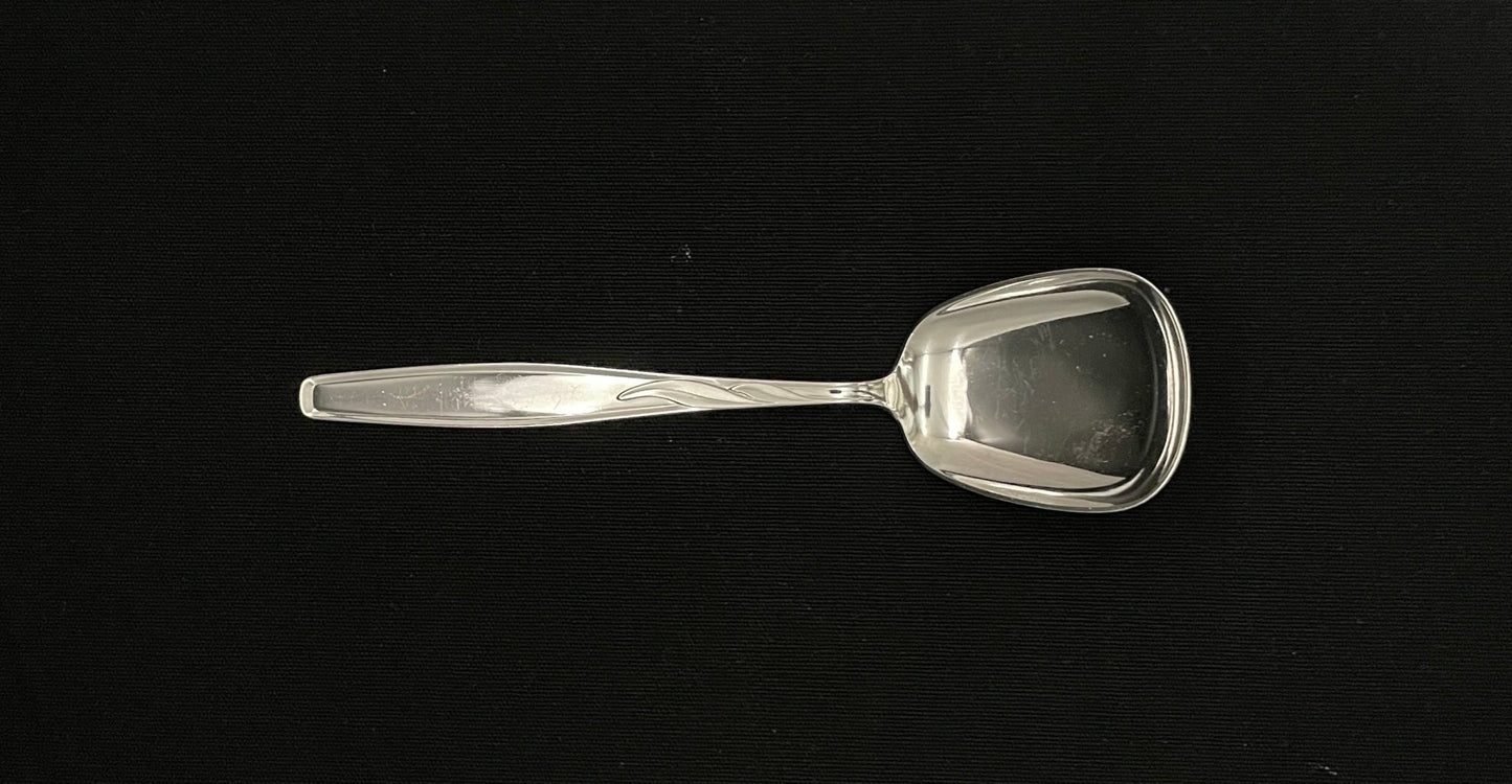 Commemorative silver cutlery in 830s Kunst & Metallindustri AS