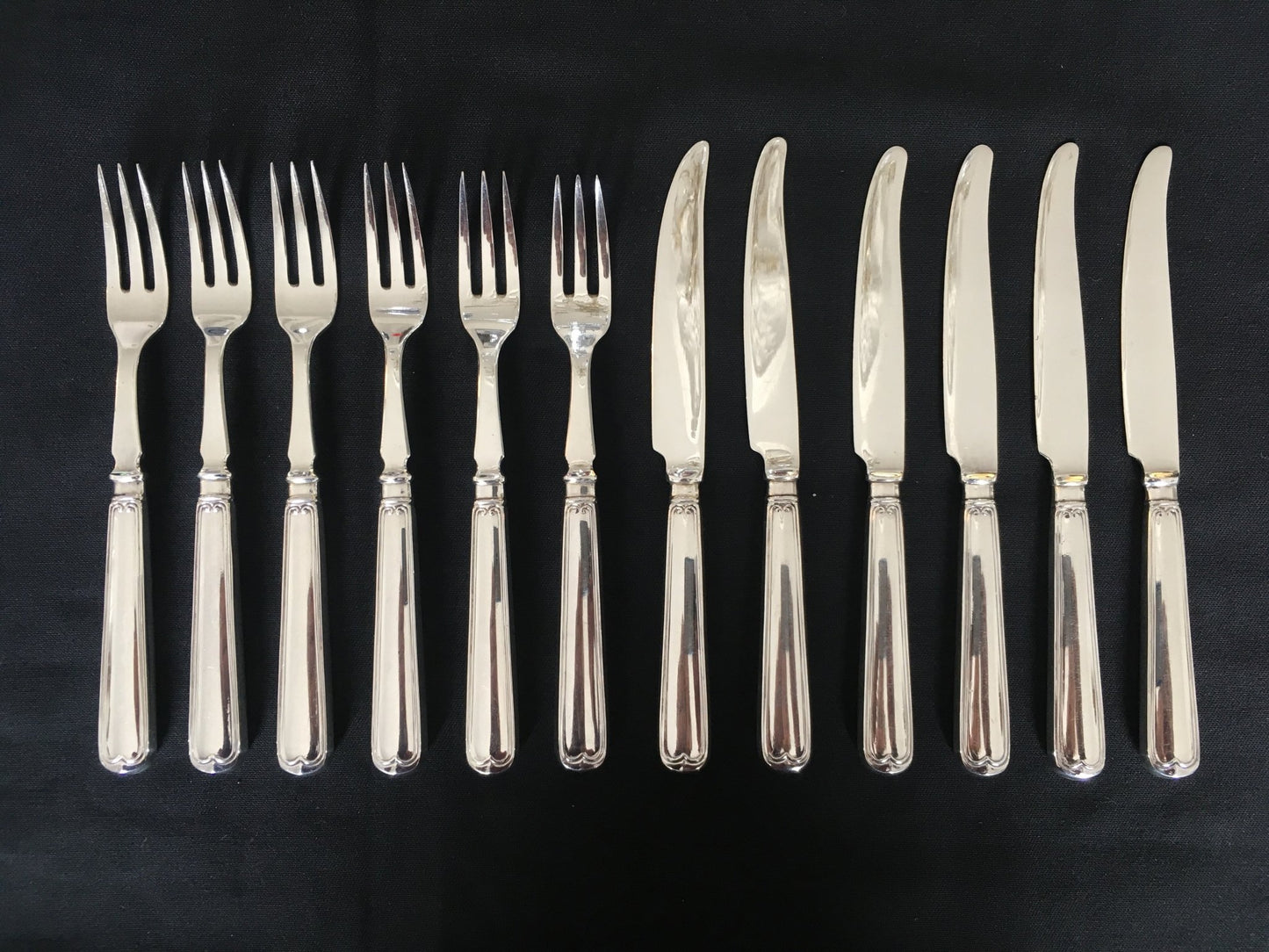 Offer Double Fluted Dessert cutlery in solid silver 830s from Thune