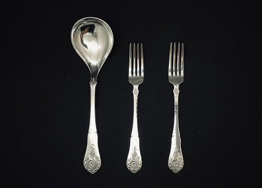 Marguerite silver cutlery in the 830s by K Hestnes