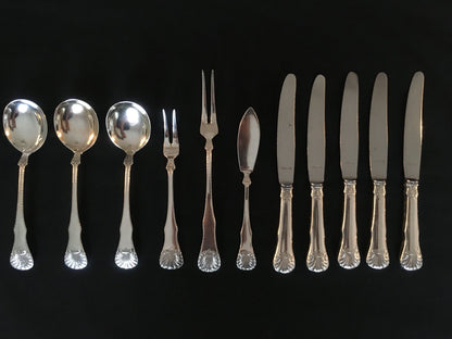 Queen silver knife, fork, spoon and other serving parts in 830s Tostrup