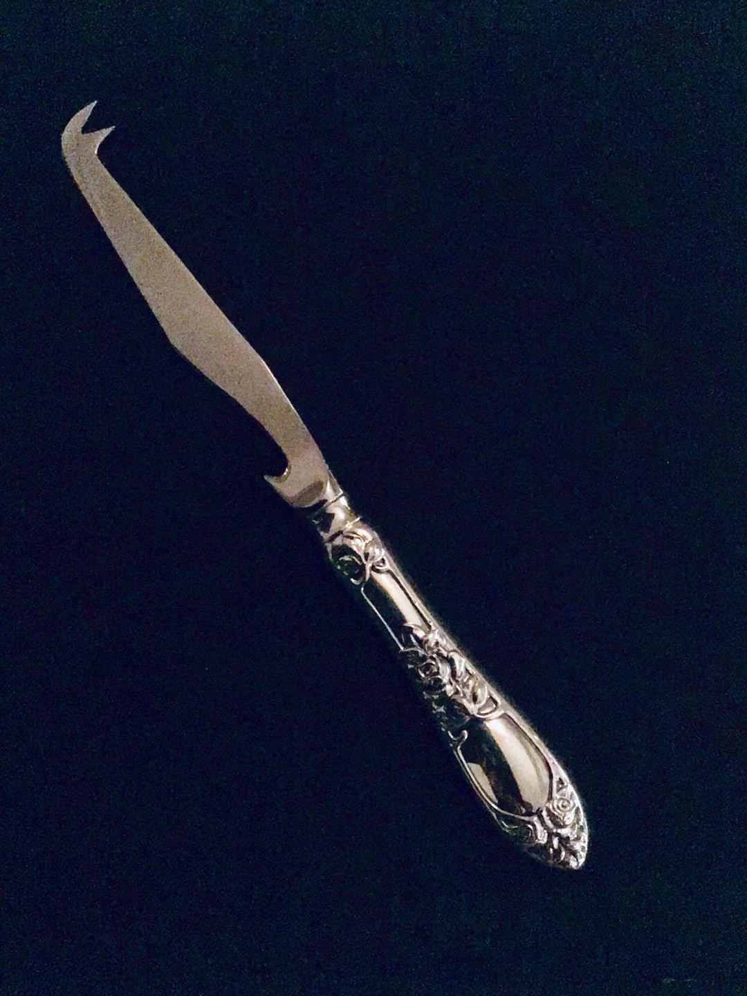 Raised Rose silver cheese grater and cheese knife in the 830s by Th Marthinsen