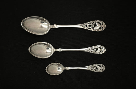 Running Silver flatware and dessert spoon in 830s by David Andersen.