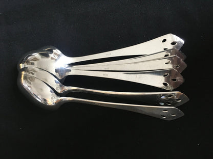 OFFER NOK 350 per piece on old silver dining spoons in the 830s in an UNKNOWN pattern.