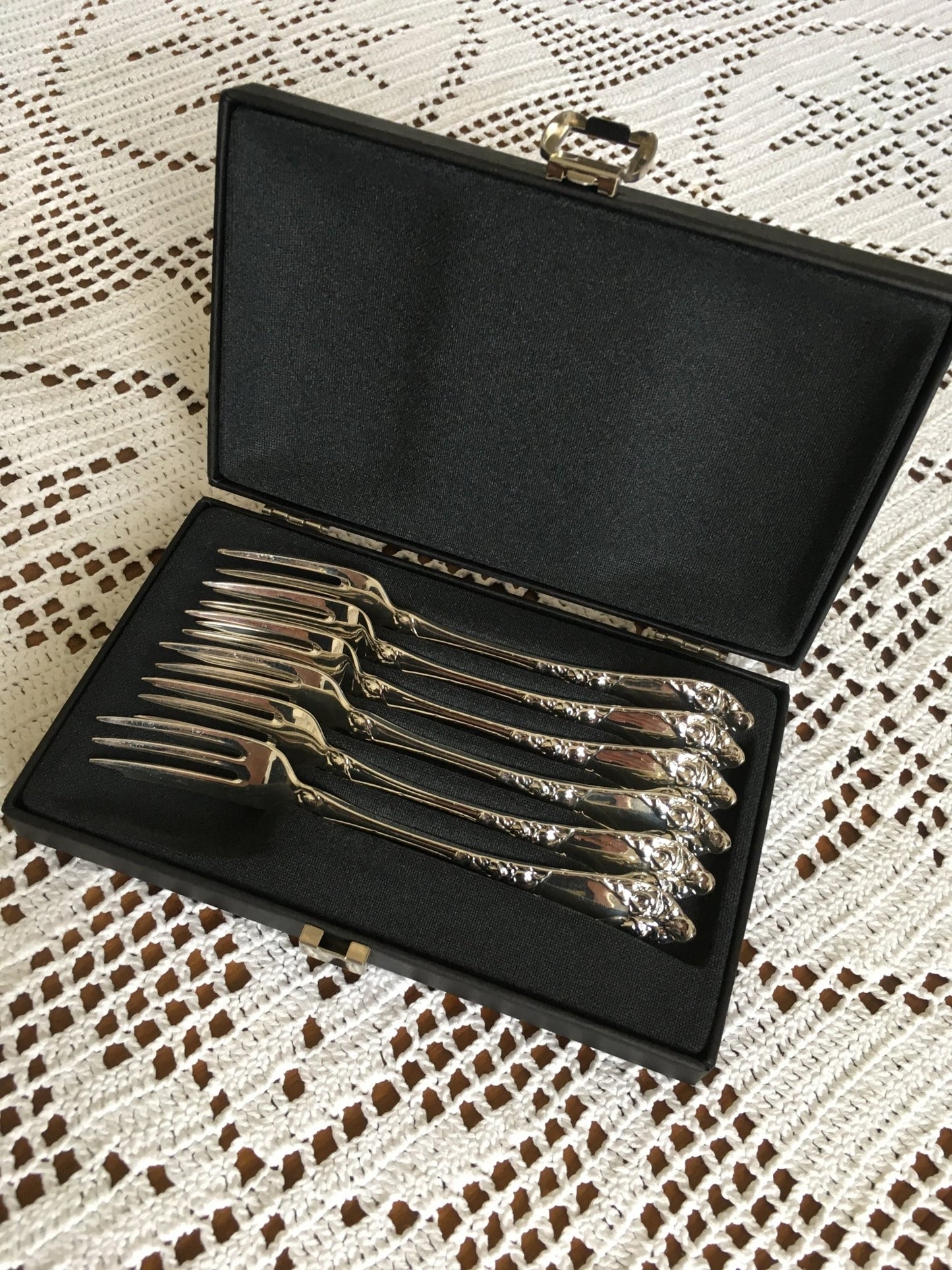 Offer on 39-piece set in Raised / Raised Rose Silver in the 830s by Th Marthinsen Silverware