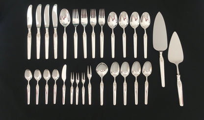 Elisabeth silverware in 830s by the Lohne Brothers