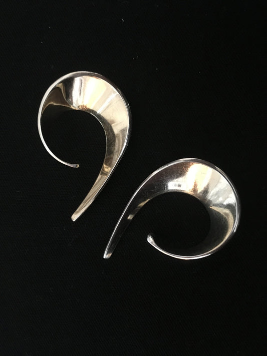 Tone Vigeland Sølv Slynge øredobber 